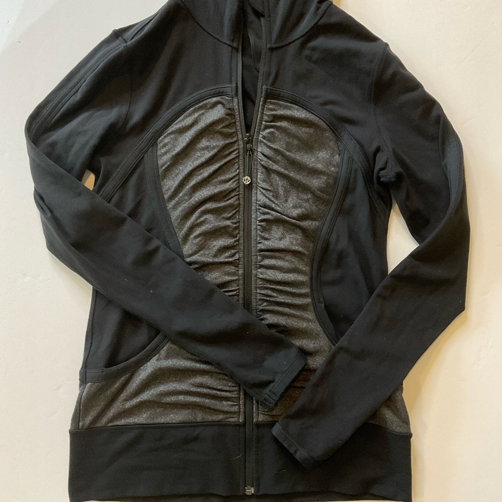 Lululemon Pure Balance Jacket
Black ruching black grey heathered - Picture 15 of 15